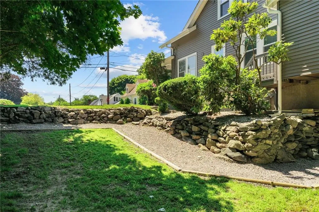 11 Crossland Road West Warwick RI 02893