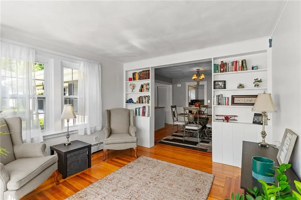 11 Crossland Road West Warwick RI 02893