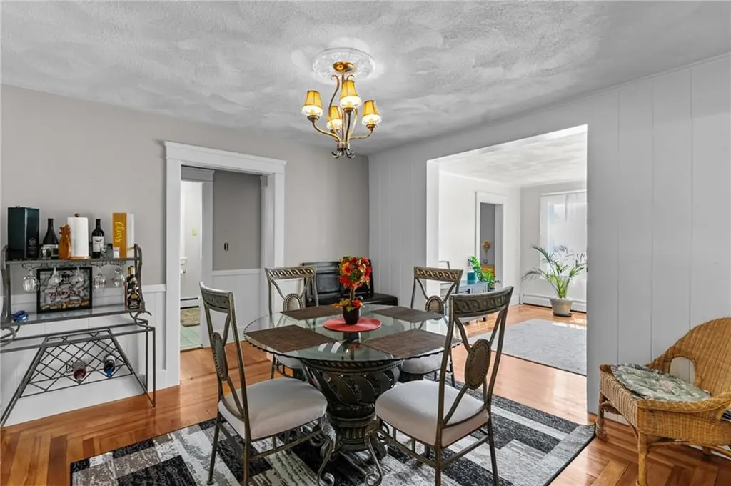 11 Crossland Road West Warwick RI 02893