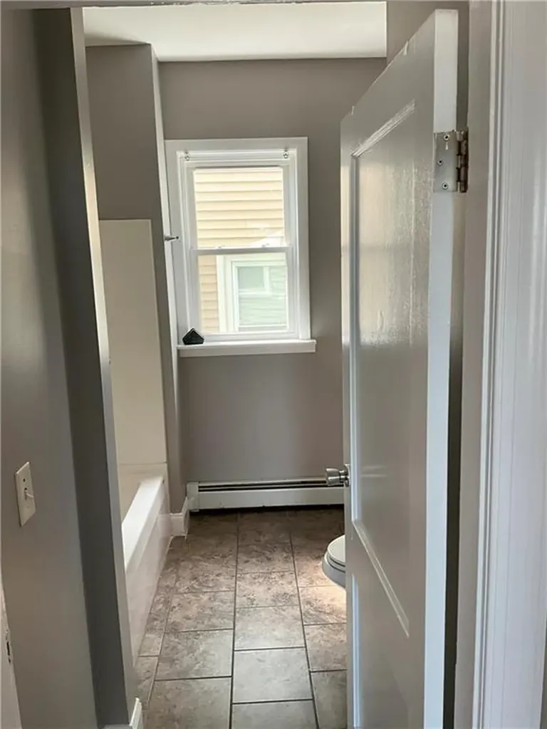 8 10 Eaton Street Providence RI 02908