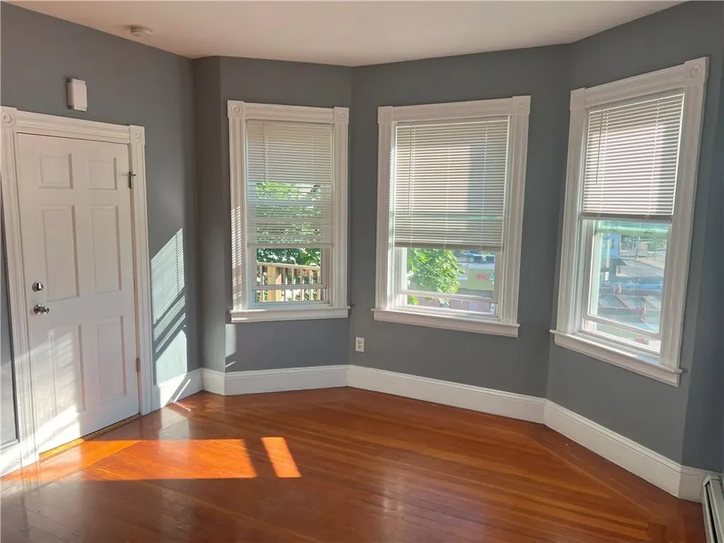 8 10 Eaton Street Providence RI 02908