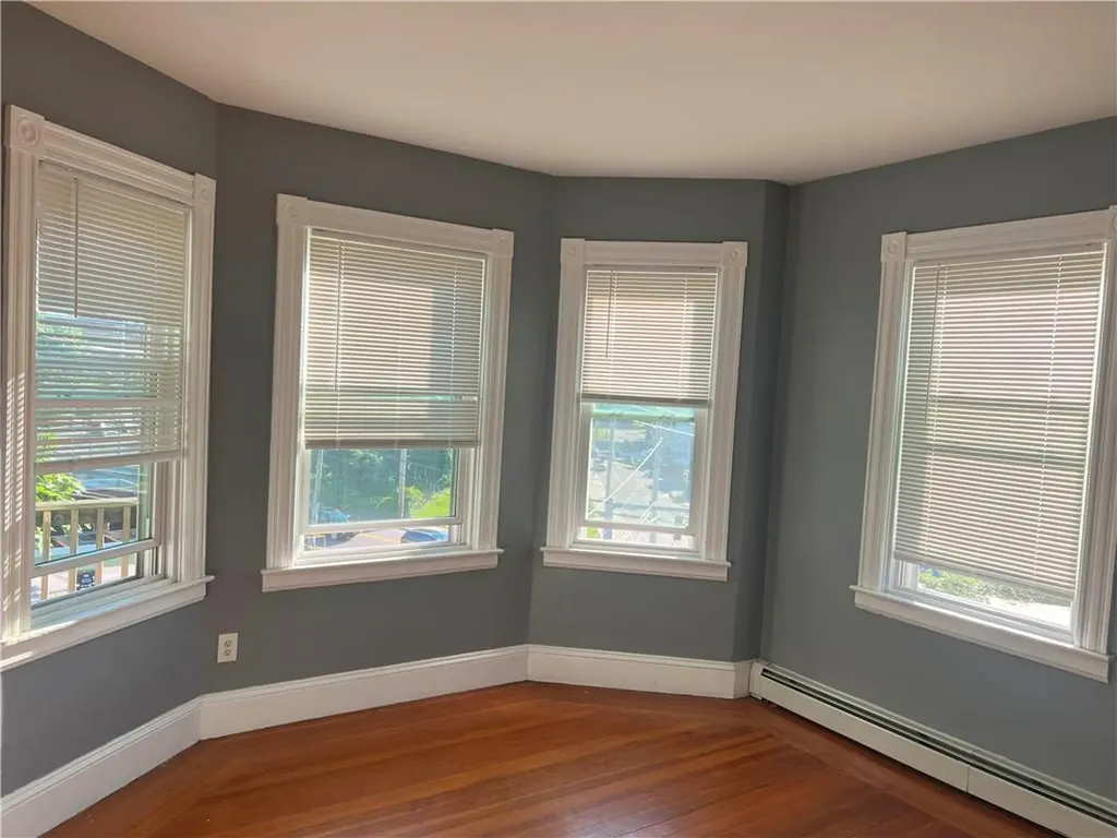 8 10 Eaton Street Providence RI 02908