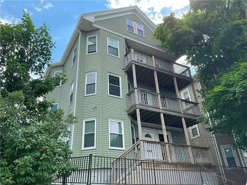 8 10 Eaton Street Providence RI 02908