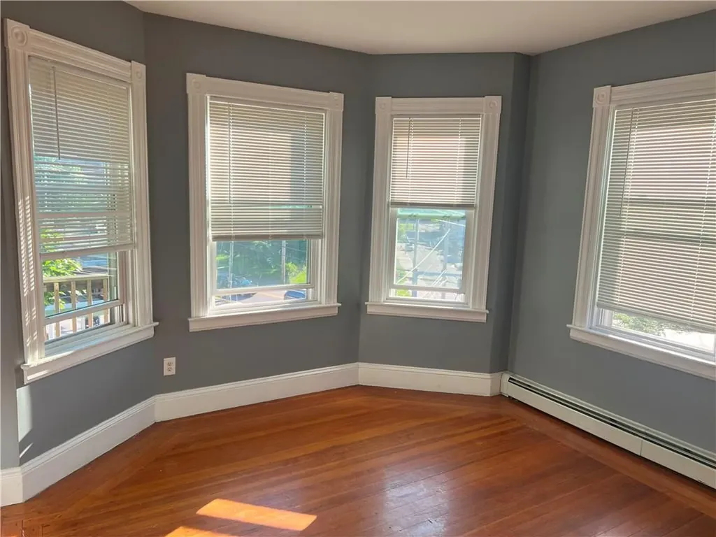 8 10 Eaton Street Providence RI 02908