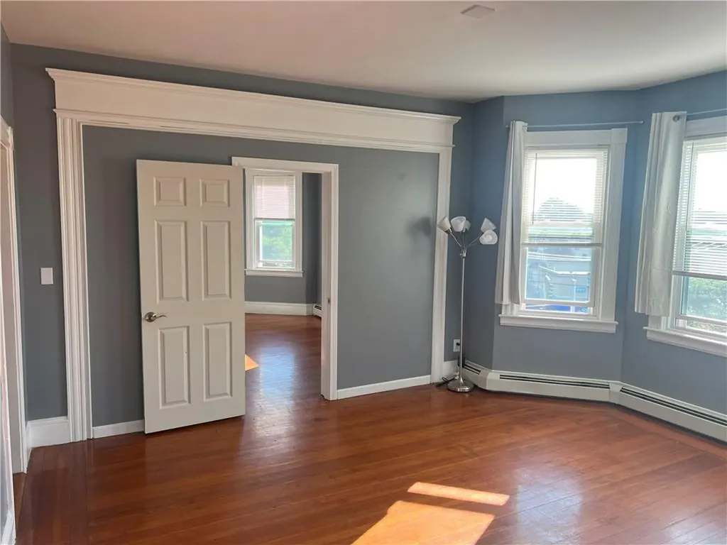 8 10 Eaton Street Providence RI 02908