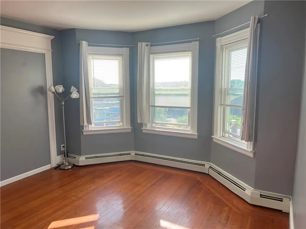8 10 Eaton Street Providence RI 02908