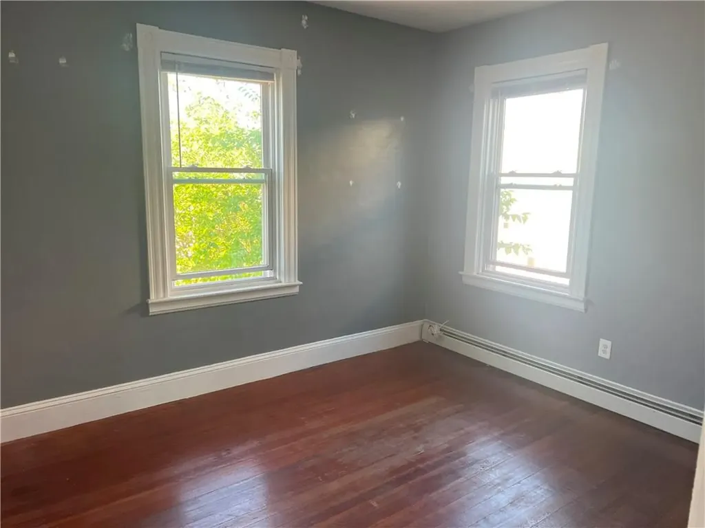 8 10 Eaton Street Providence RI 02908