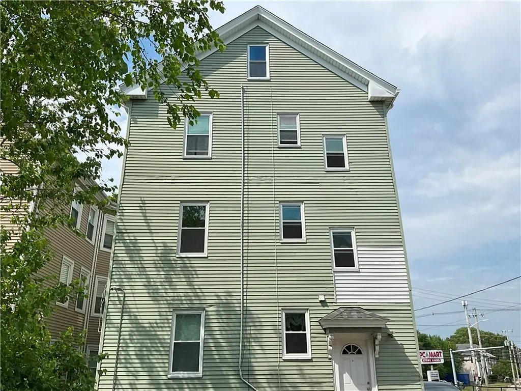 8 10 Eaton Street Providence RI 02908