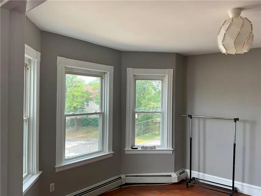 8 10 Eaton Street Providence RI 02908