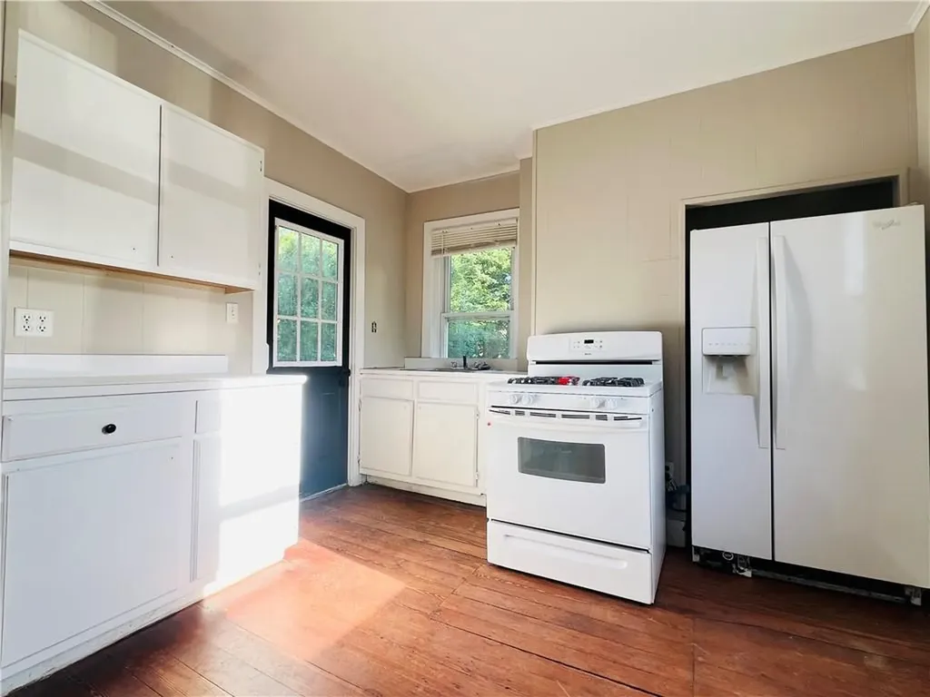 37 Child Street Warren RI 02885
