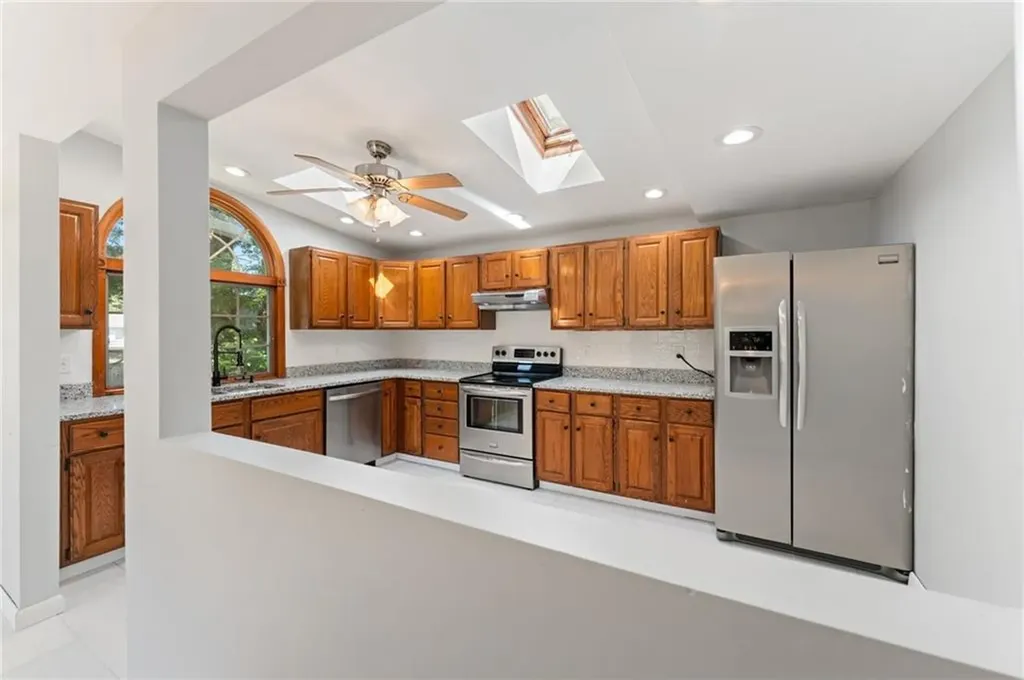 39 Damon Avenue Warwick RI 02889