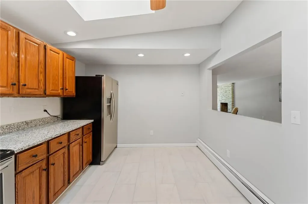 39 Damon Avenue Warwick RI 02889
