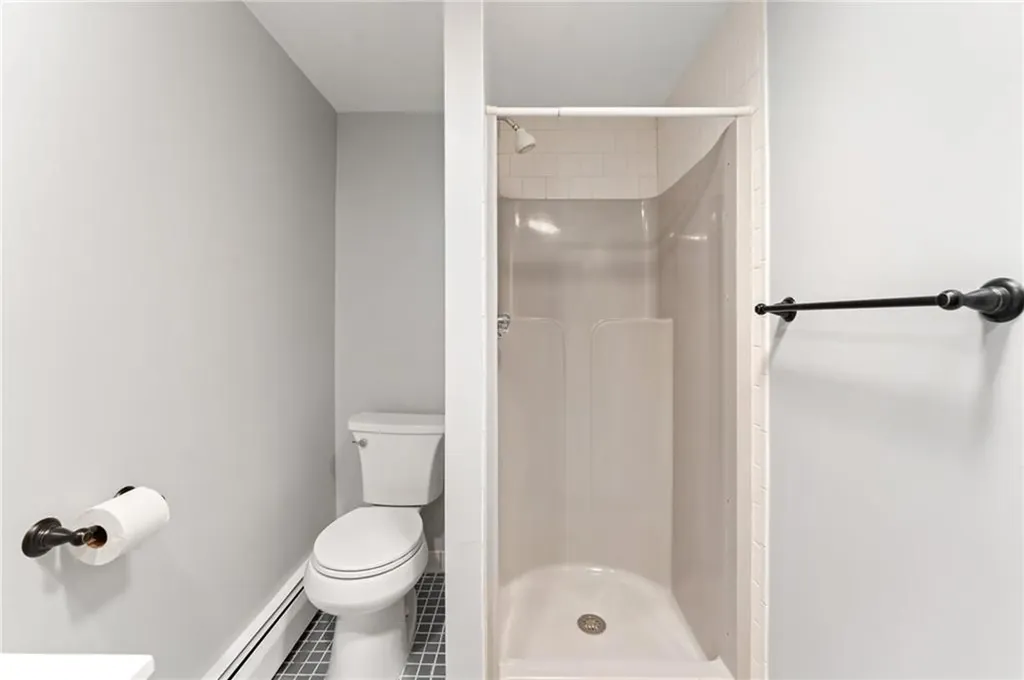 39 Damon Avenue Warwick RI 02889