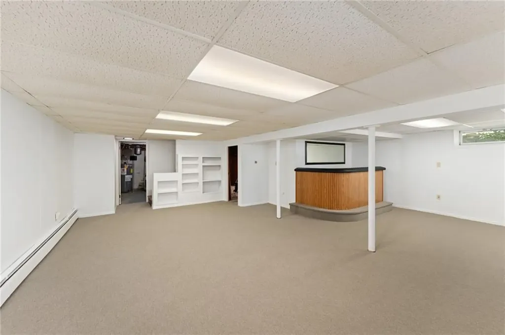 39 Damon Avenue Warwick RI 02889