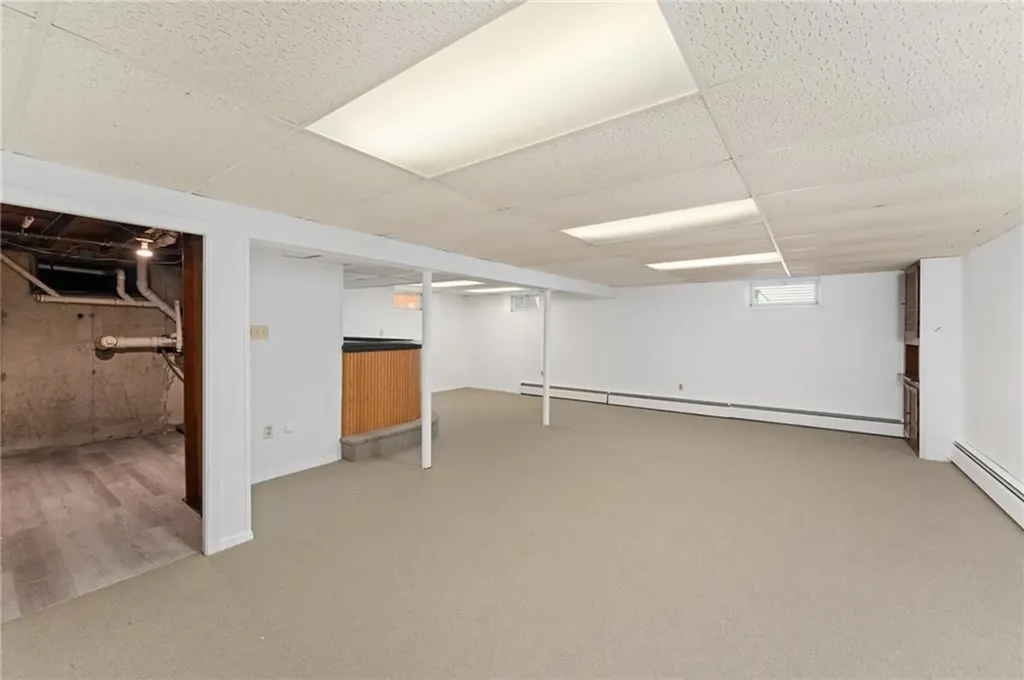 39 Damon Avenue Warwick RI 02889