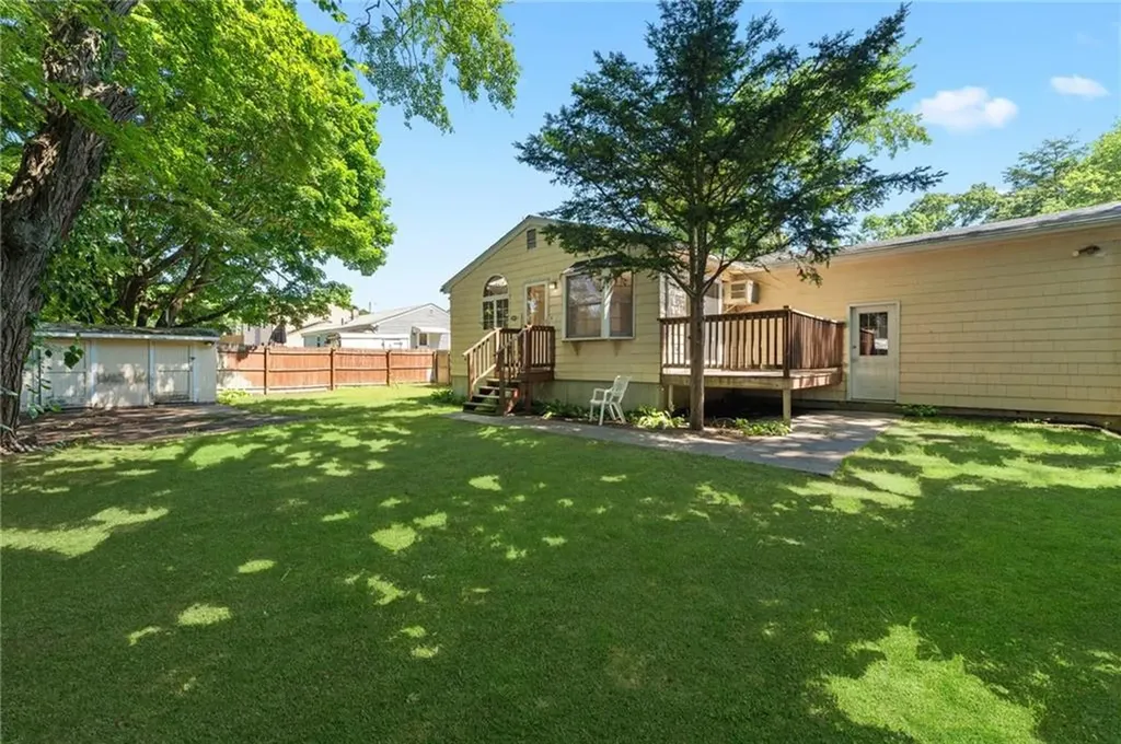 39 Damon Avenue Warwick RI 02889