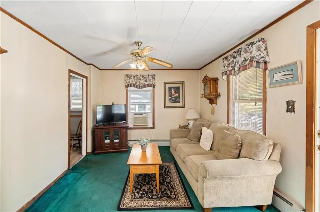 323 Maple Street Woonsocket RI 02895