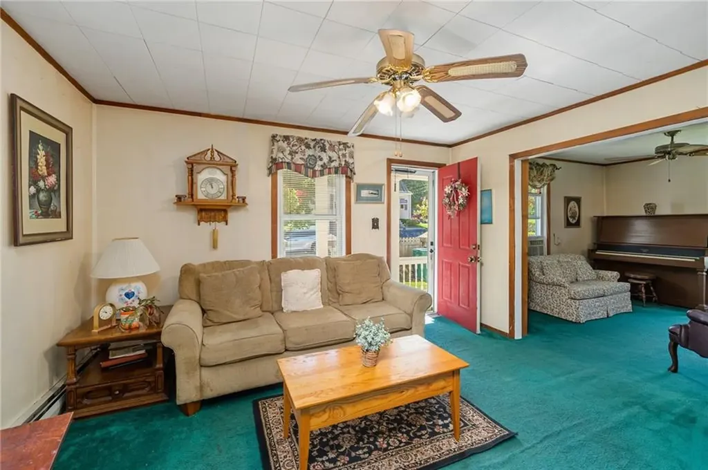 323 Maple Street Woonsocket RI 02895