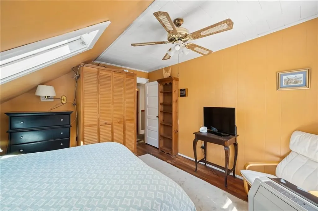 323 Maple Street Woonsocket RI 02895