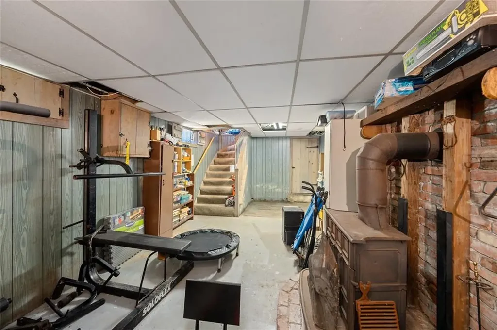 323 Maple Street Woonsocket RI 02895