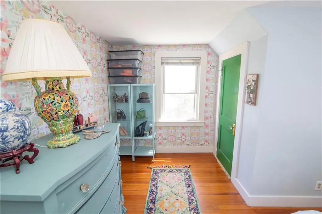 124 Beach Street Westerly RI 02891