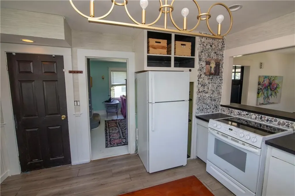 124 Beach Street Westerly RI 02891
