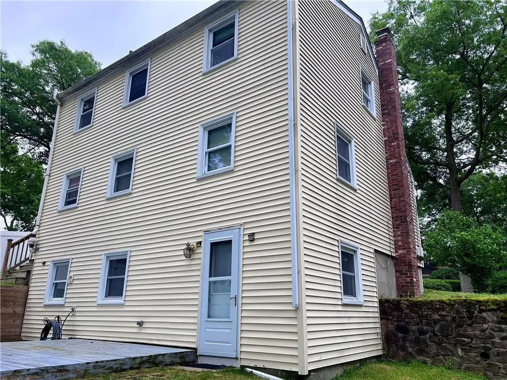 13 Seneca Street Coventry RI 02816