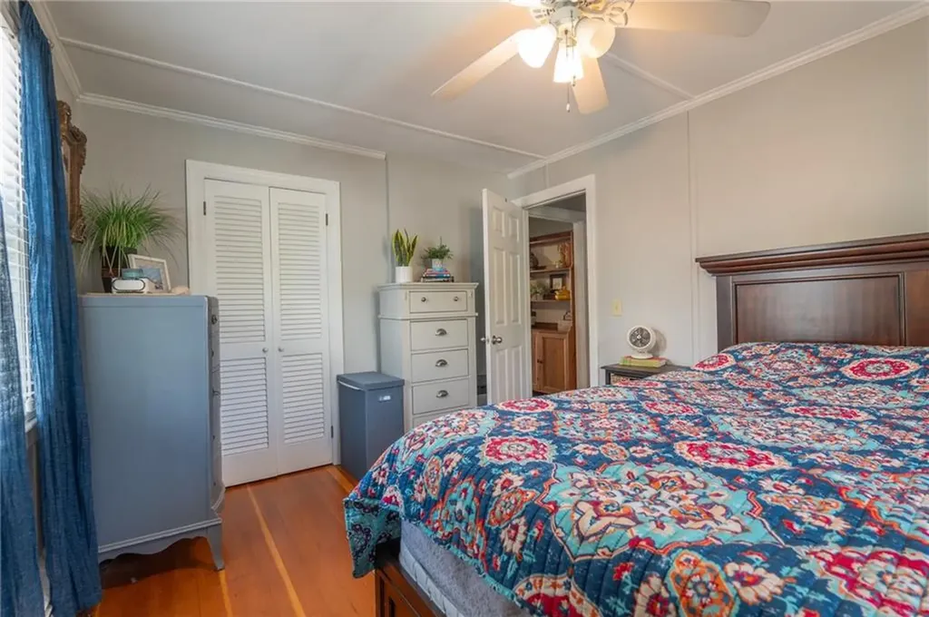 243 Namquid Drive Warwick RI 02888