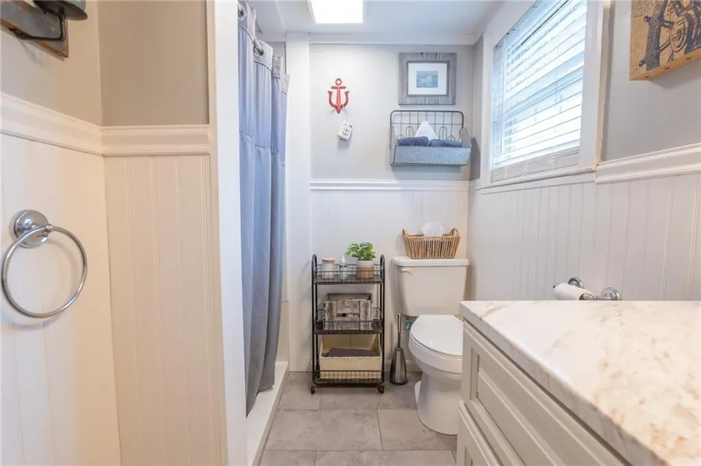 243 Namquid Drive Warwick RI 02888