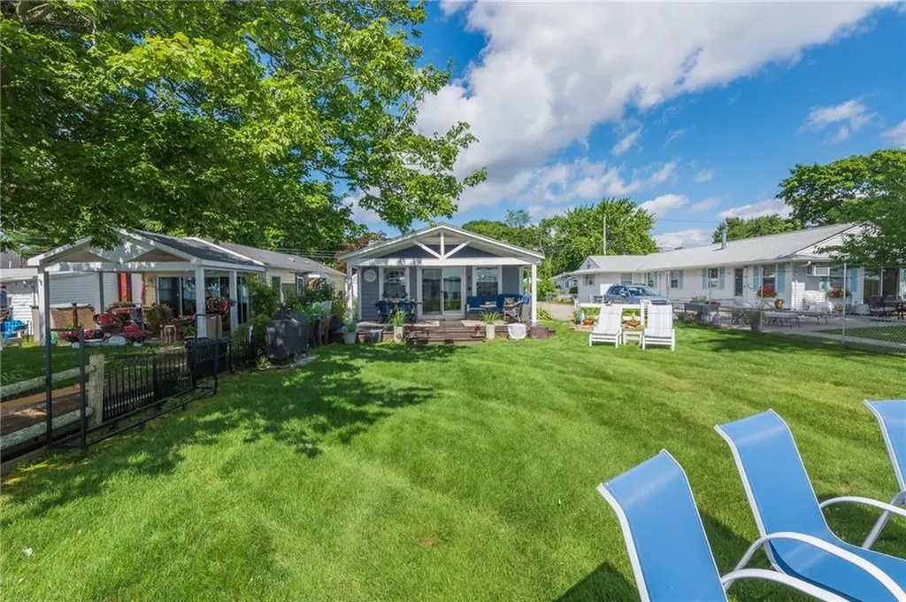 243 Namquid Drive Warwick RI 02888