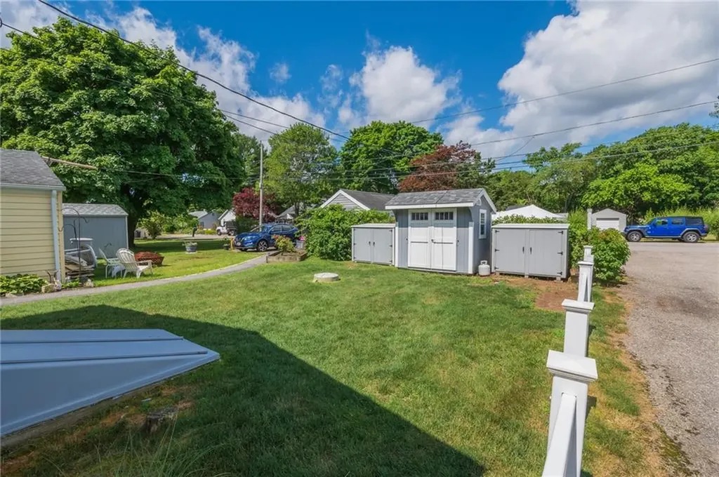 243 Namquid Drive Warwick RI 02888
