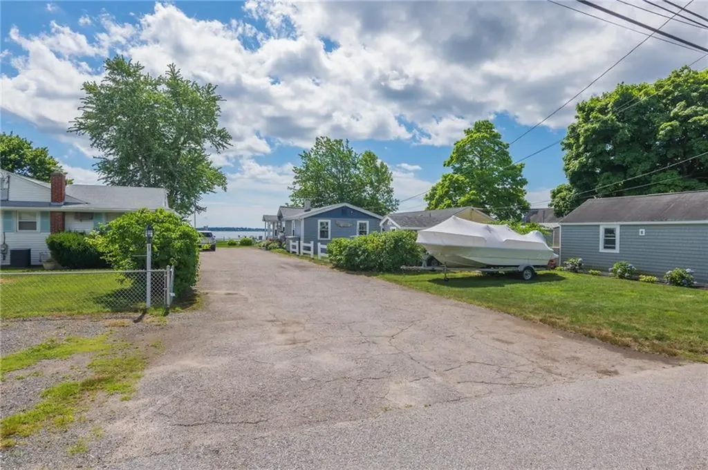 243 Namquid Drive Warwick RI 02888