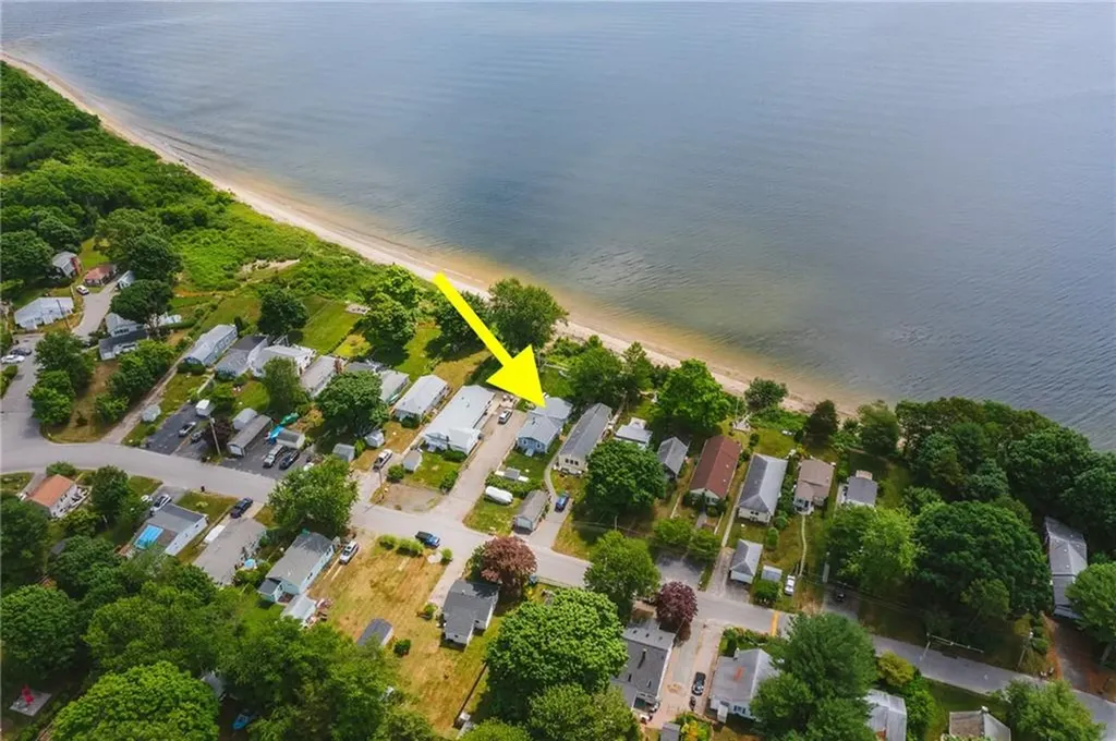 243 Namquid Drive Warwick RI 02888