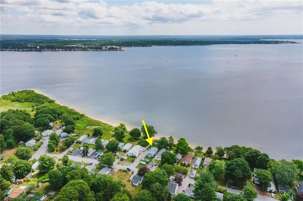 243 Namquid Drive Warwick RI 02888