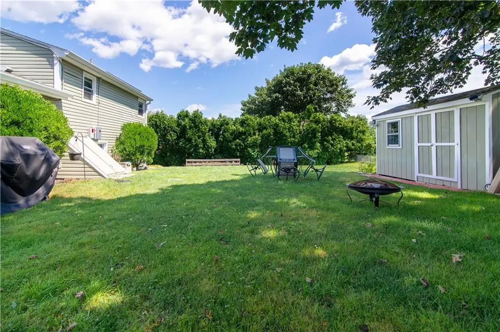 153 Beardsworth Road Tiverton RI 02878