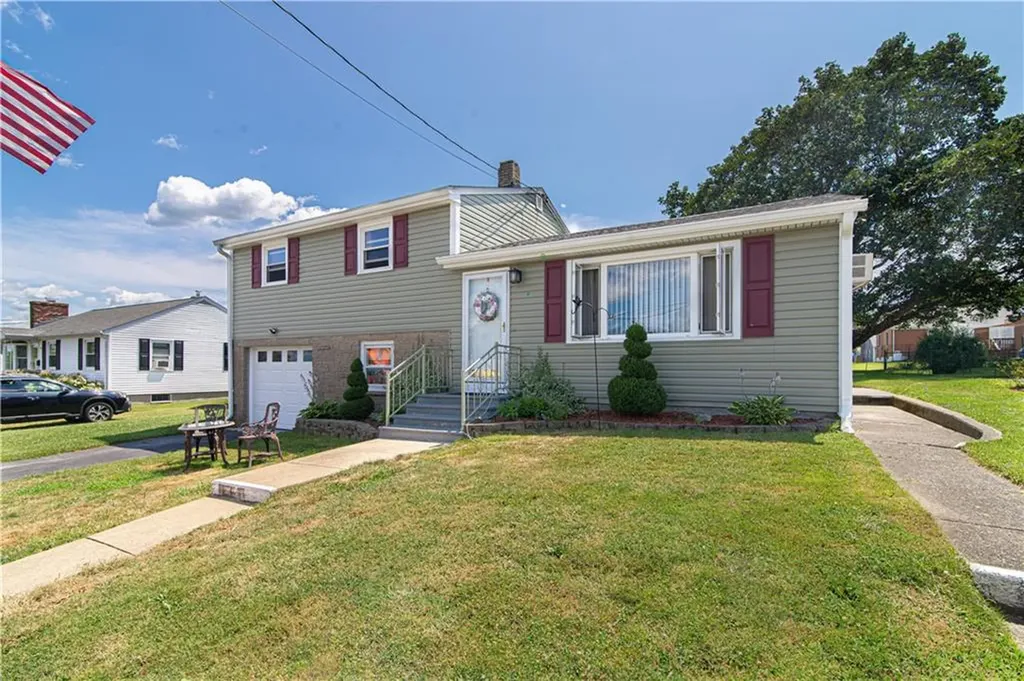 153 Beardsworth Road Tiverton RI 02878