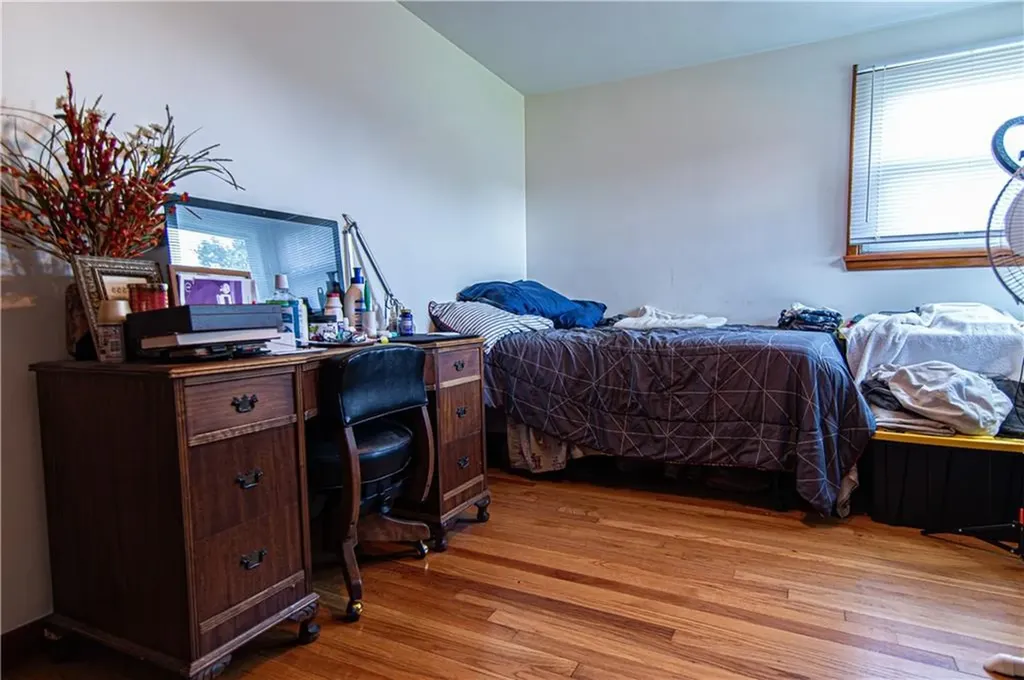 153 Beardsworth Road Tiverton RI 02878