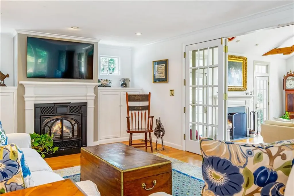 46 Harrington Avenue Portsmouth RI 02871