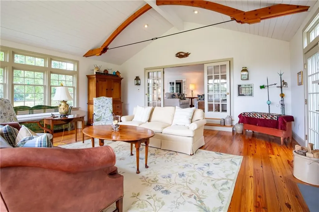 46 Harrington Avenue Portsmouth RI 02871