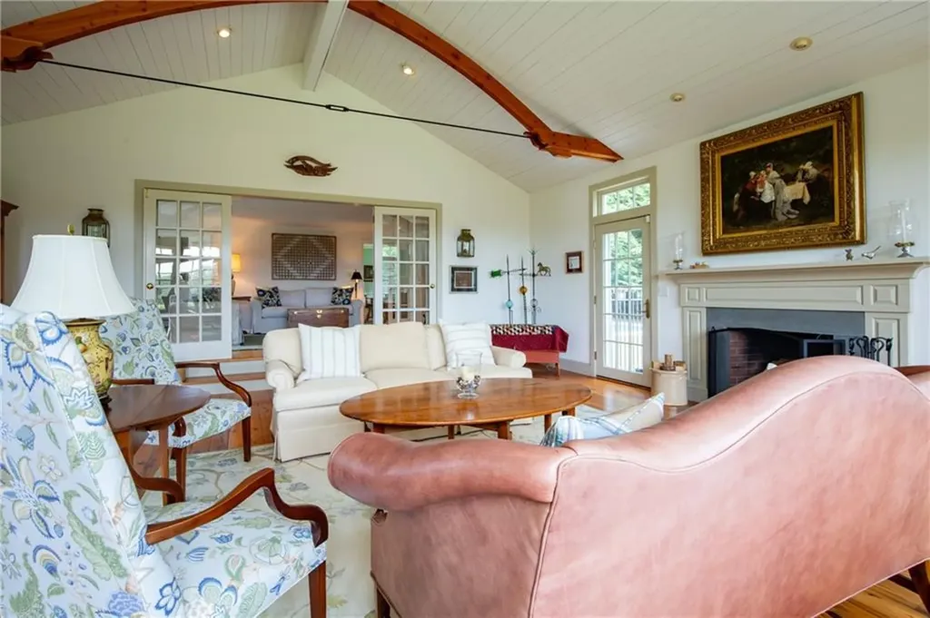 46 Harrington Avenue Portsmouth RI 02871