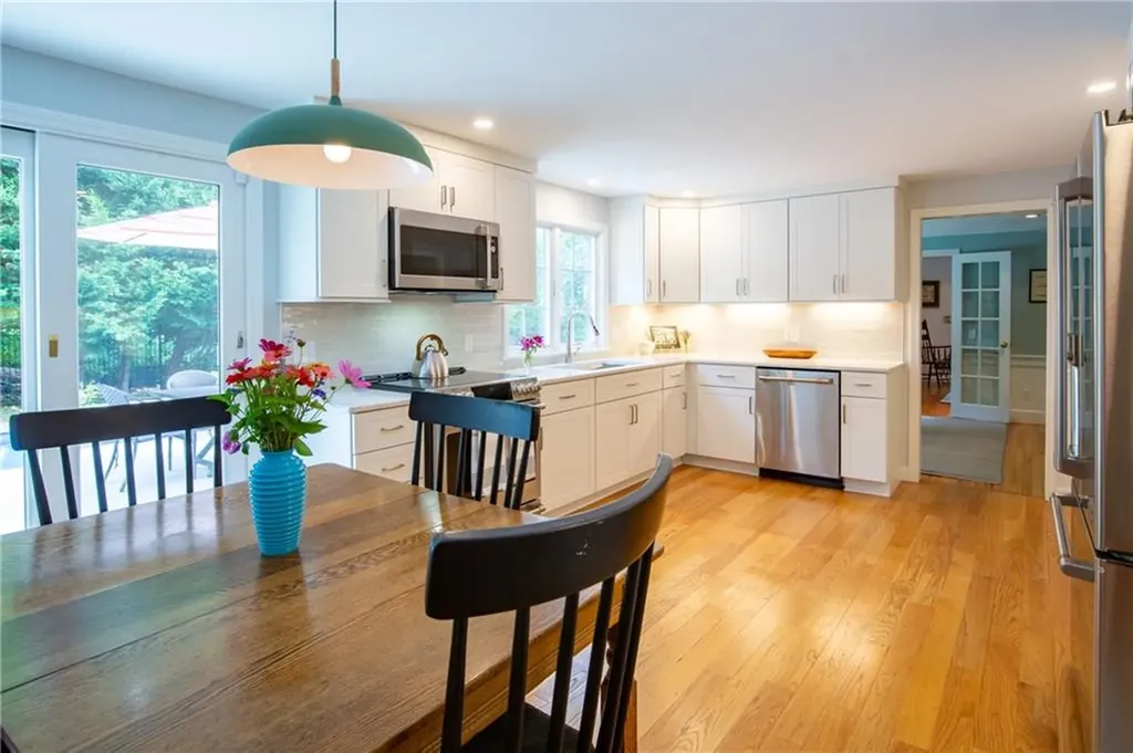 46 Harrington Avenue Portsmouth RI 02871