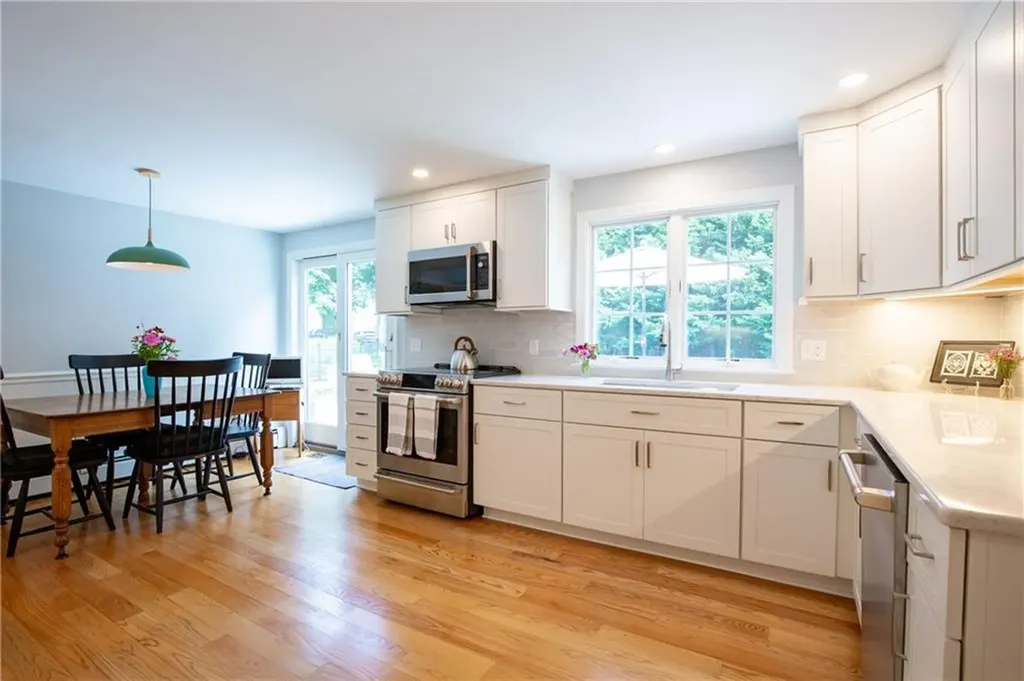 46 Harrington Avenue Portsmouth RI 02871
