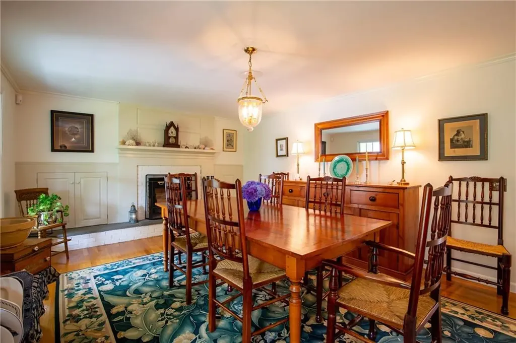 46 Harrington Avenue Portsmouth RI 02871
