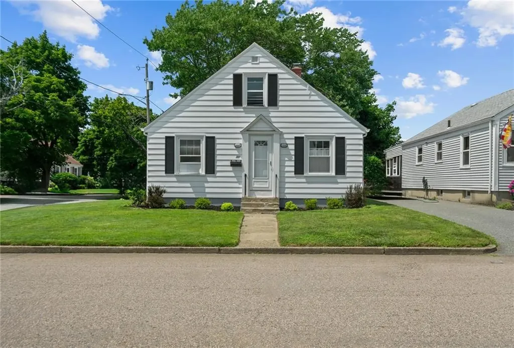 96 Packard Street Cranston RI 02910
