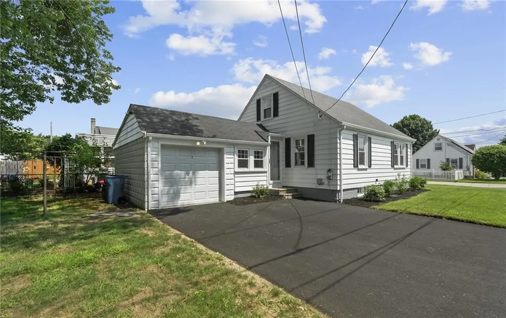 96 Packard Street Cranston RI 02910