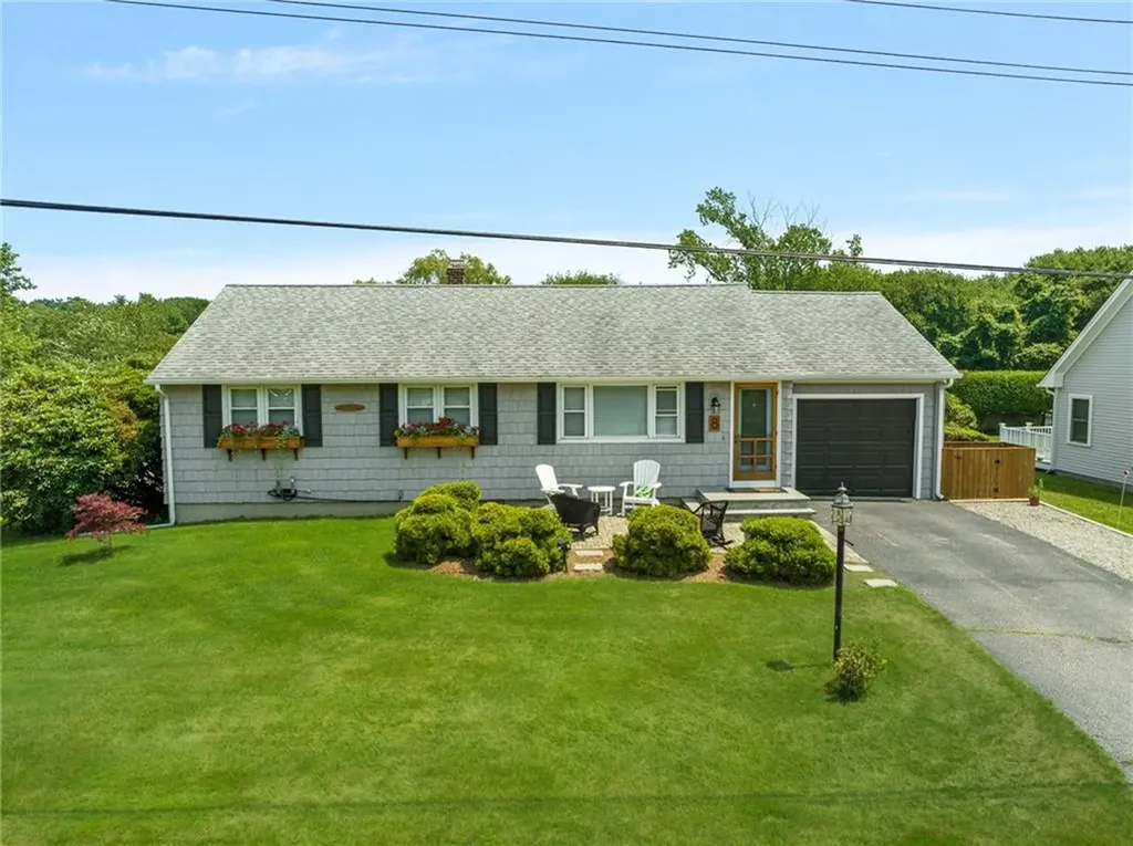 8 Major Clethe Way Narragansett RI 02882