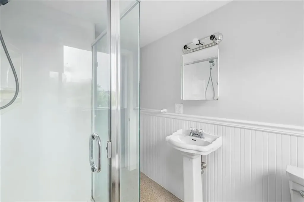 131 Morse Avenue Warwick RI 02886