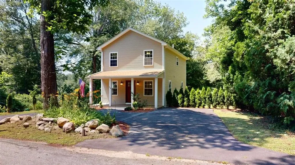 124 Johnson Road Foster RI 02825