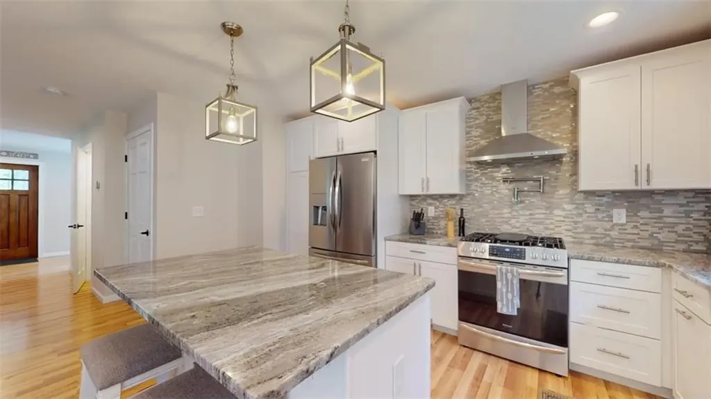 124 Johnson Road Foster RI 02825