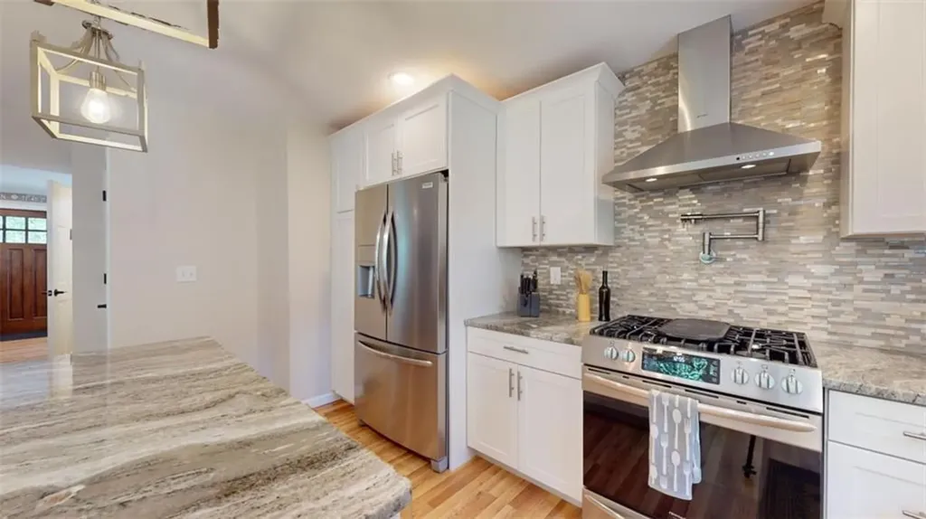 124 Johnson Road Foster RI 02825